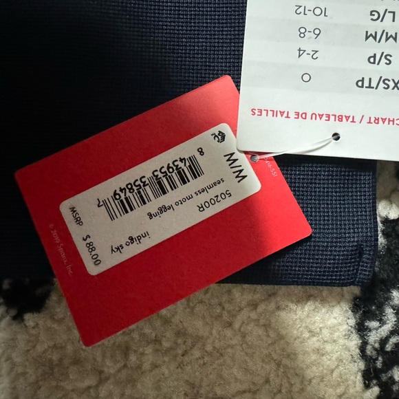 Spanx. Seamless moto leggings. Color: indigo sky. Size:M - Picture 2 of 3